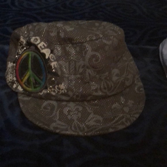 Hats all three - Picture 2 of 6